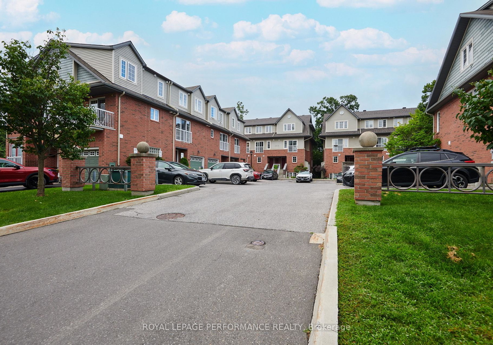 64-mayflower-private-ottawa-ontario-x13723800