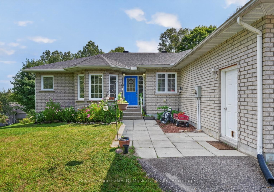 140-simpson-street-burks-falls-ontario-x13723804