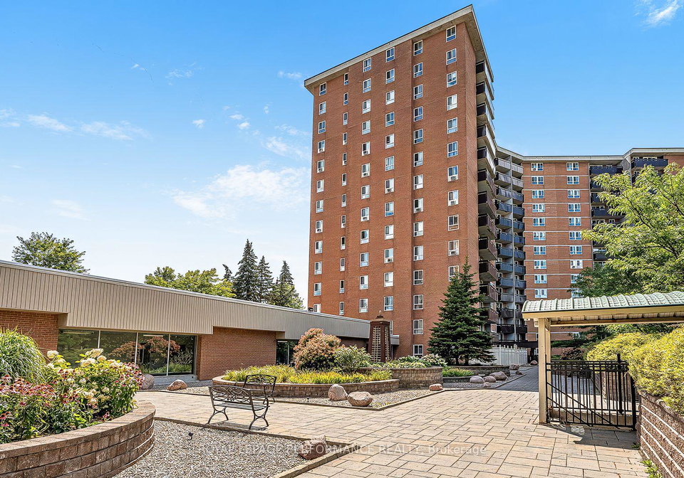 2000-jasmine-crescent-ottawa-ontario-x13723960