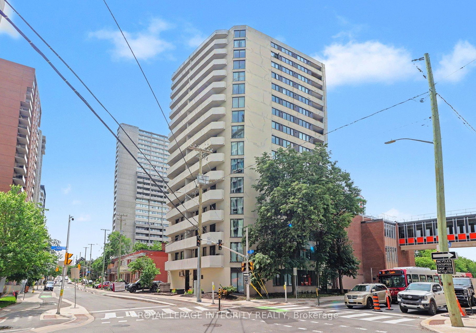 200-bay-street-s-ottawa-ontario-x13724056