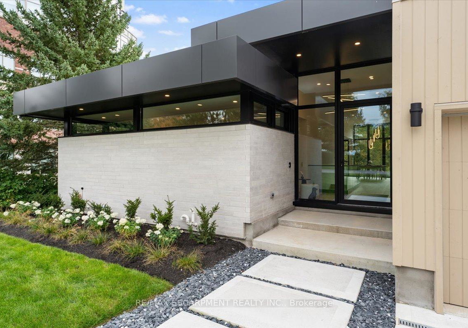 3207-vivian-line-37-stratford-ontario-x13724152