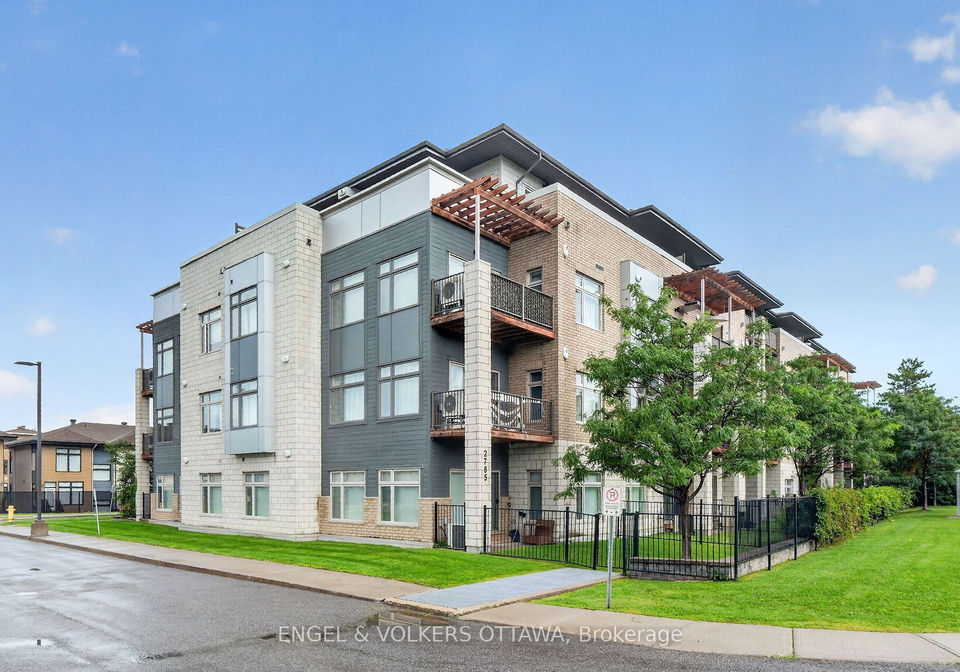 2785-baseline-road-ottawa-ontario-x13724166