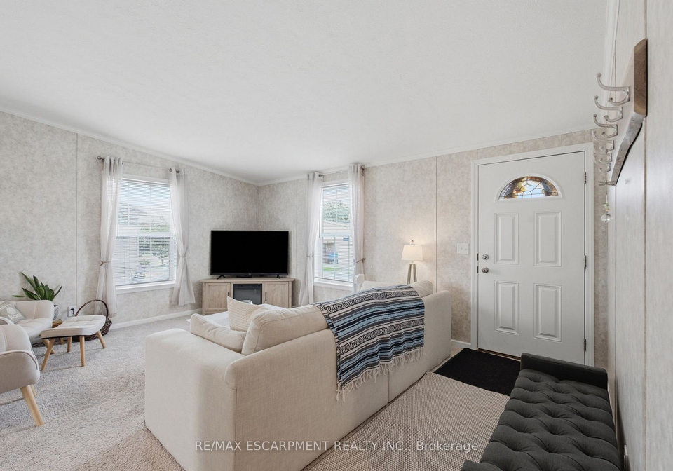 10-marsh-cove-haldimand-ontario-x13724228