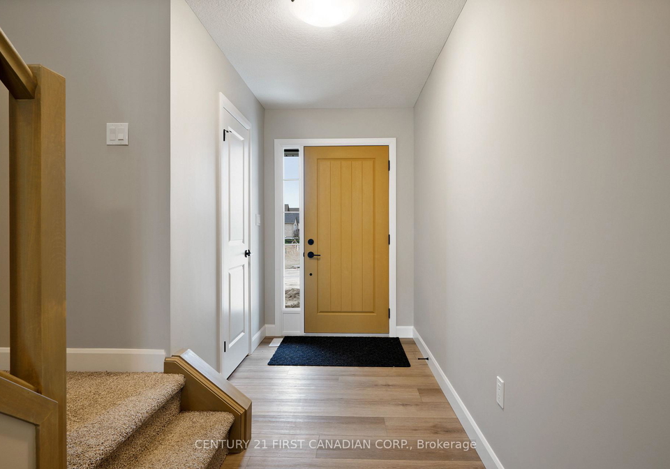 111-addison-avenue-lucan-biddulph-ontario-x13724262