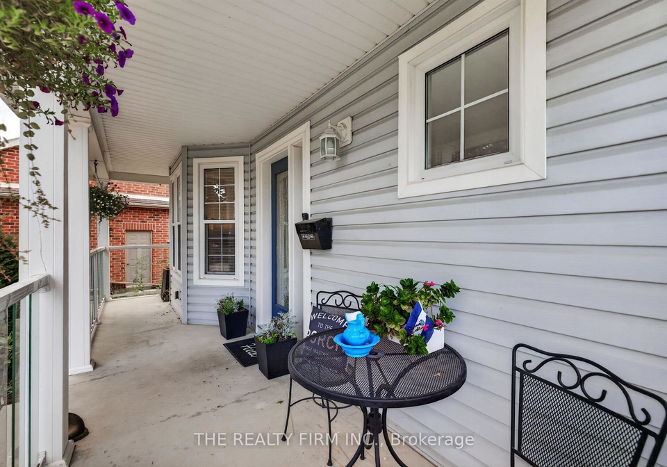 6-oakdale-place-ingersoll-ontario-x13724308