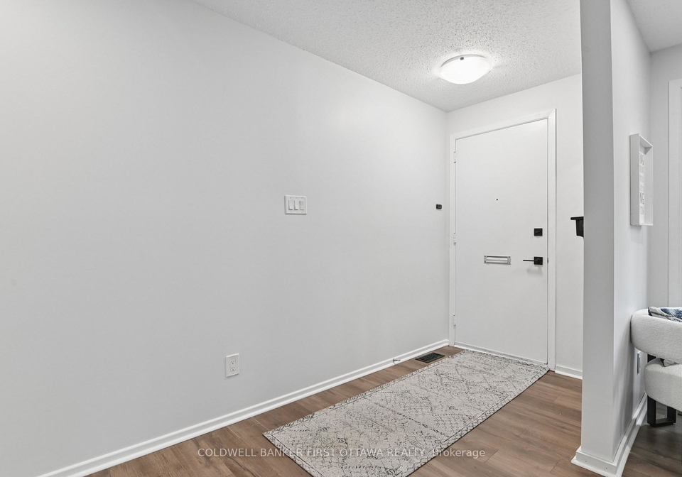 1401-metz-crescent-ottawa-ontario-x13724428