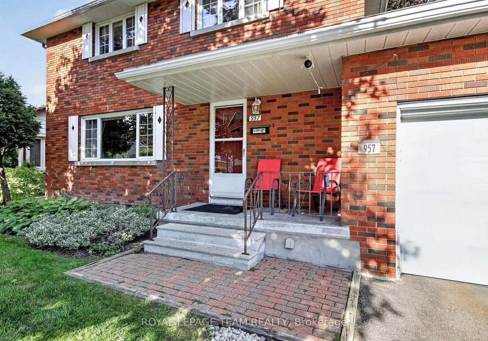 957-winnington-avenue-ottawa-ontario-x13725288