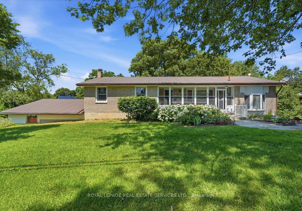 143-county-road-28-prince-edward-county-ontario-x13725326