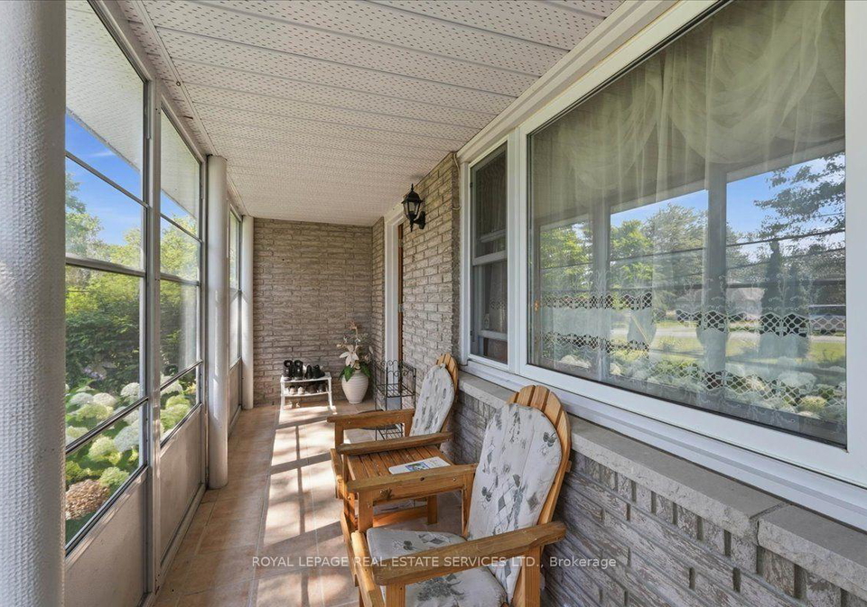 143-county-road-28-prince-edward-county-ontario-x13725326