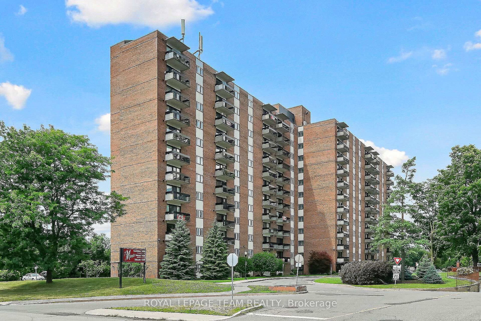 1505-baseline-road-ottawa-ontario-x13725386