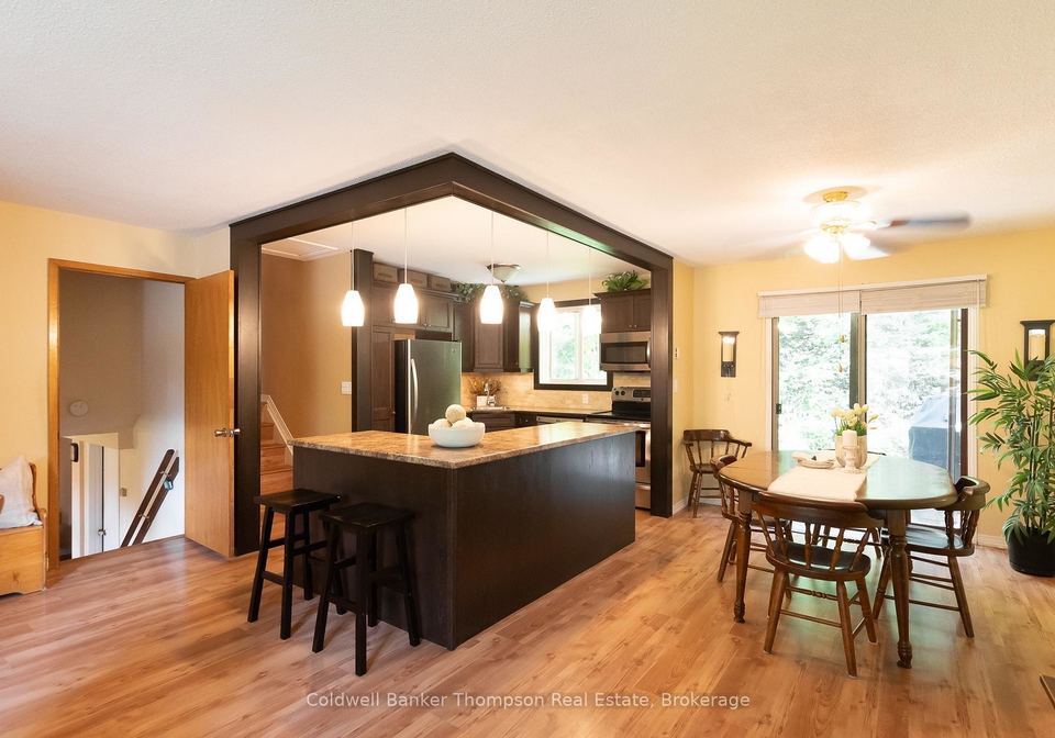151-main-street-w-huntsville-ontario-x13725466