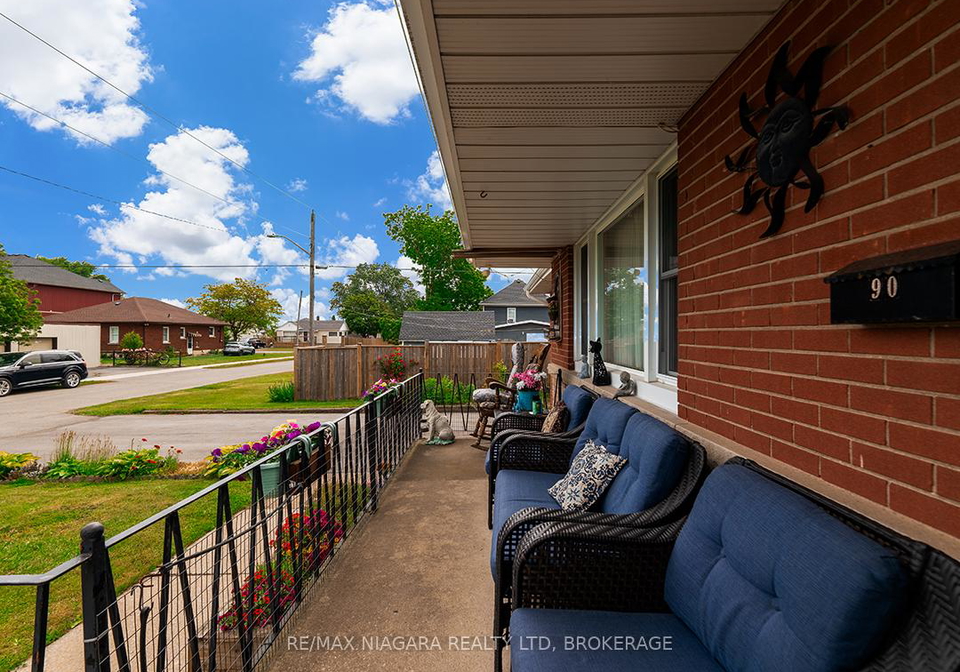 90-john-street-port-colborne-ontario-x13725484