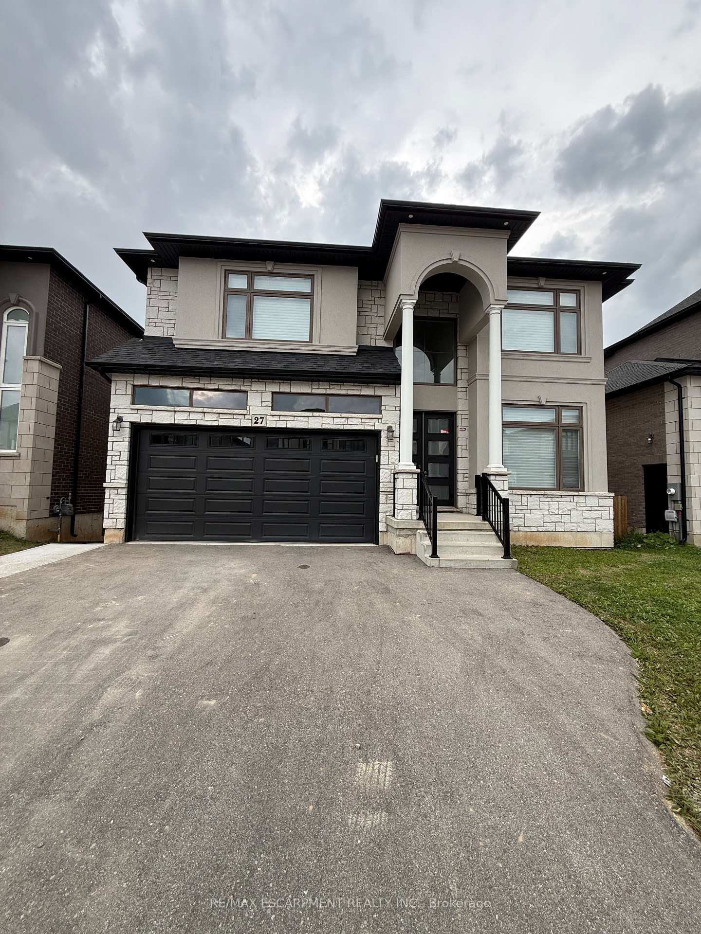 27-deerfield-lane-hamilton-ontario-x13725642