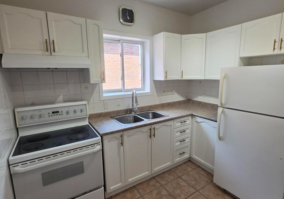 359-barton-street-e-hamilton-ontario-x13726162