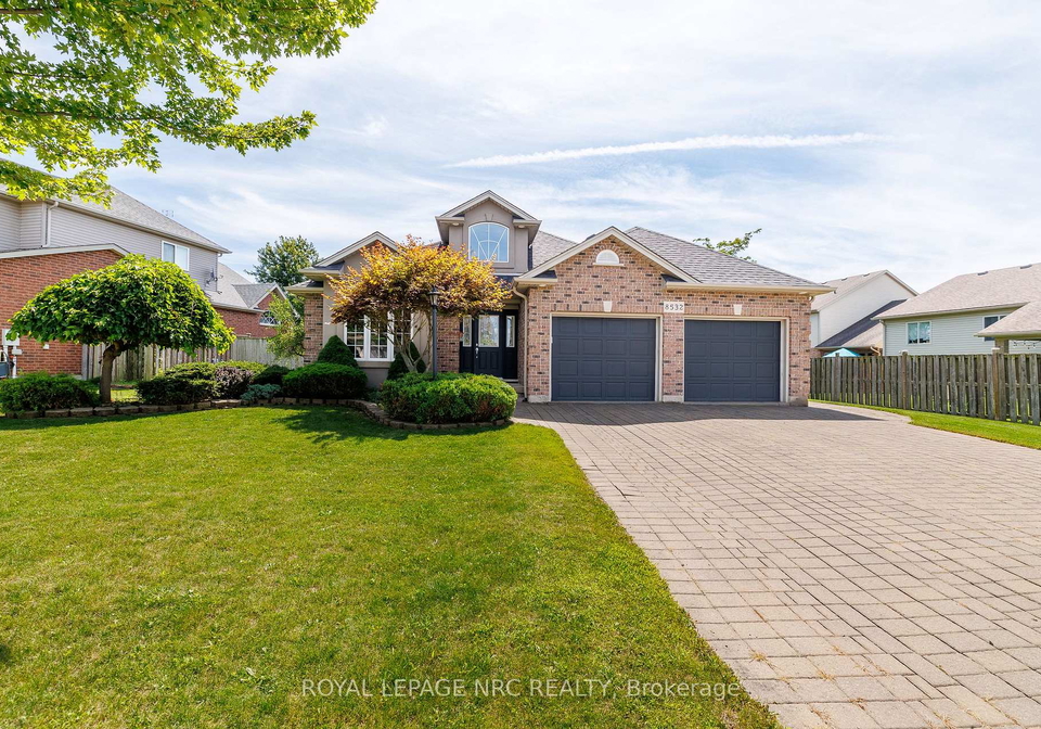 8532-heikoop-crescent-niagara-falls-ontario-x13726234
