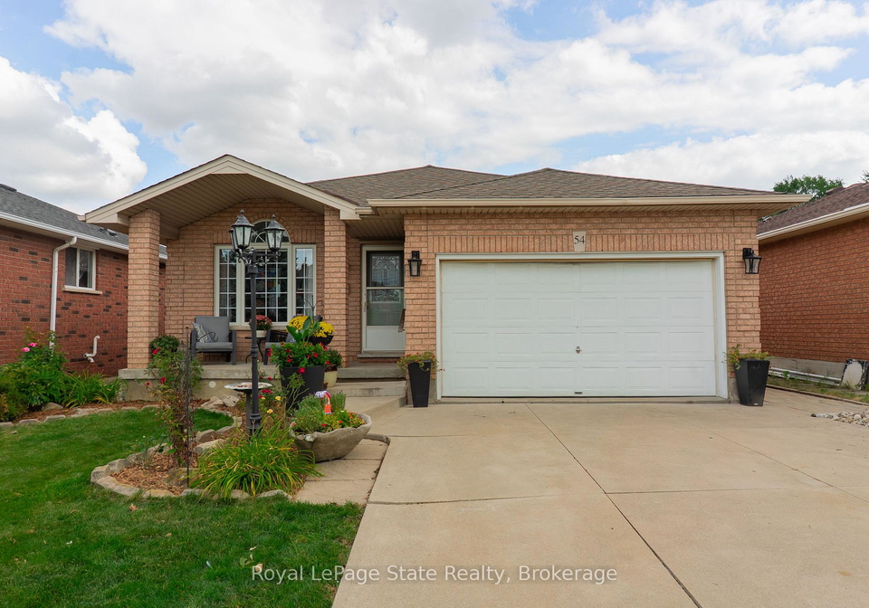 54-republic-avenue-hamilton-ontario-x13726640