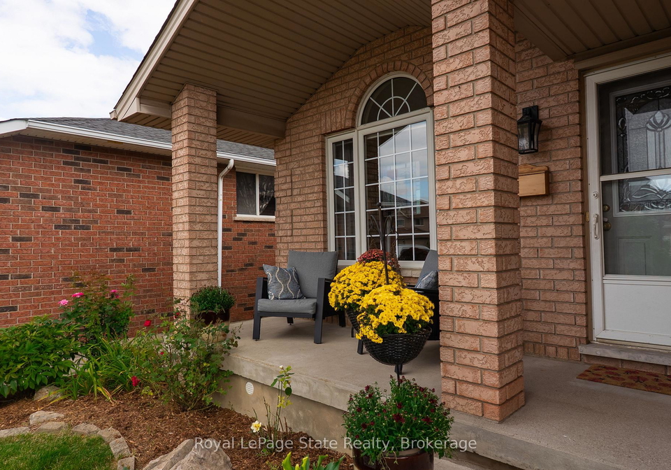 54-republic-avenue-hamilton-ontario-x13726640