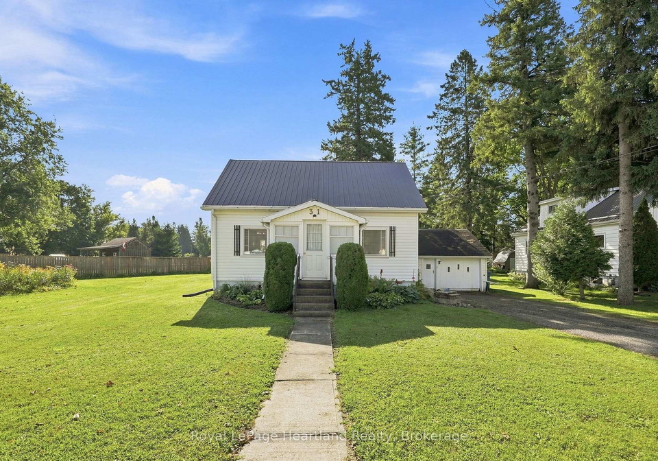 31-louise-street-minto-ontario-x13726792