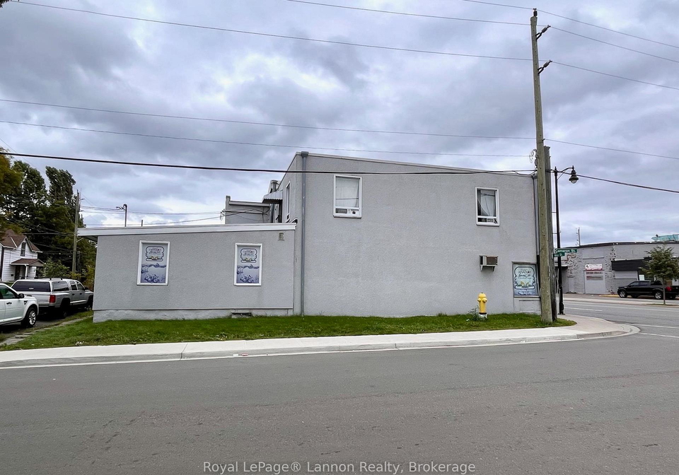 320322-may-street-n-thunder-bay-ontario-x13726832