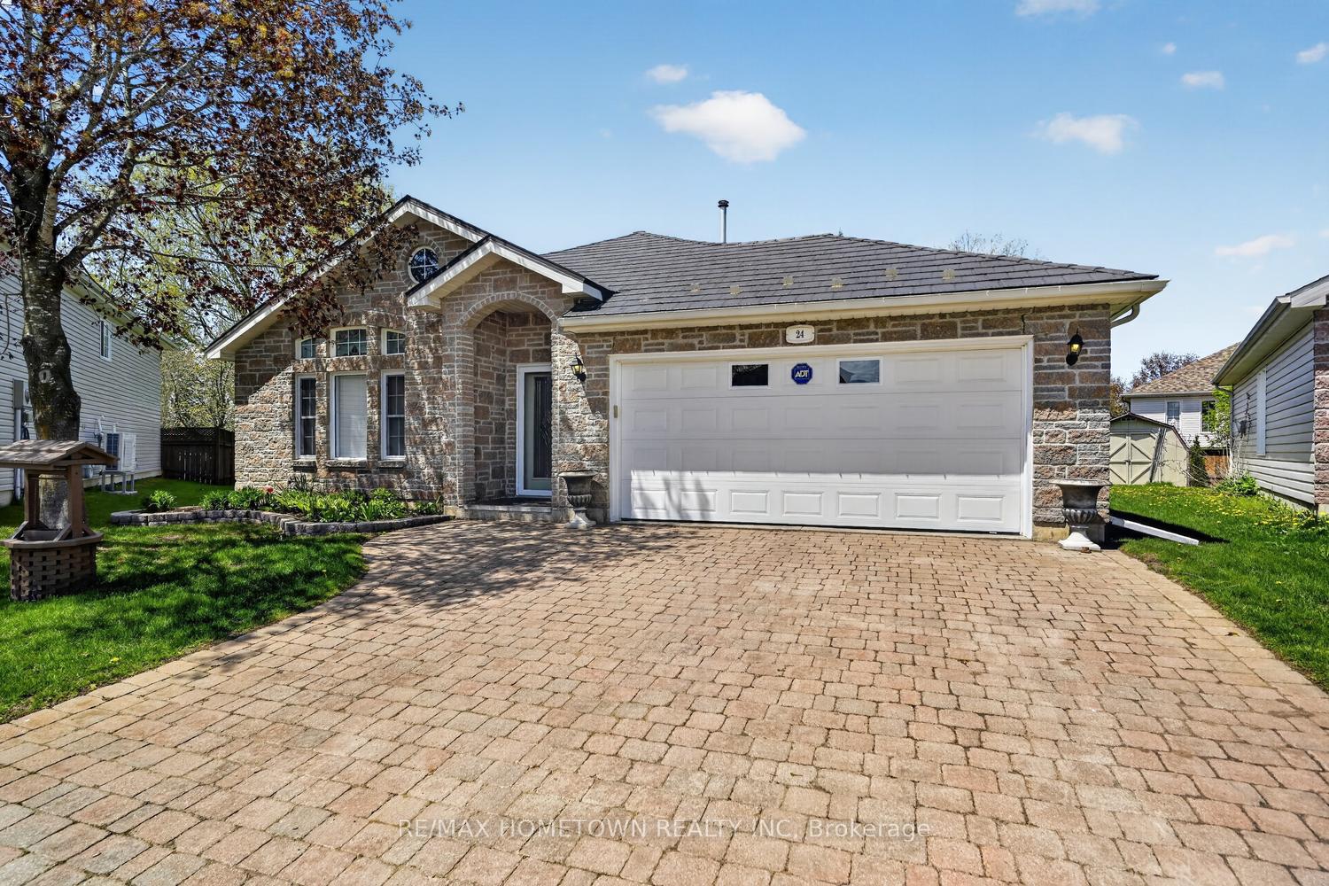 24-regency-place-brockville-ontario-x13727148