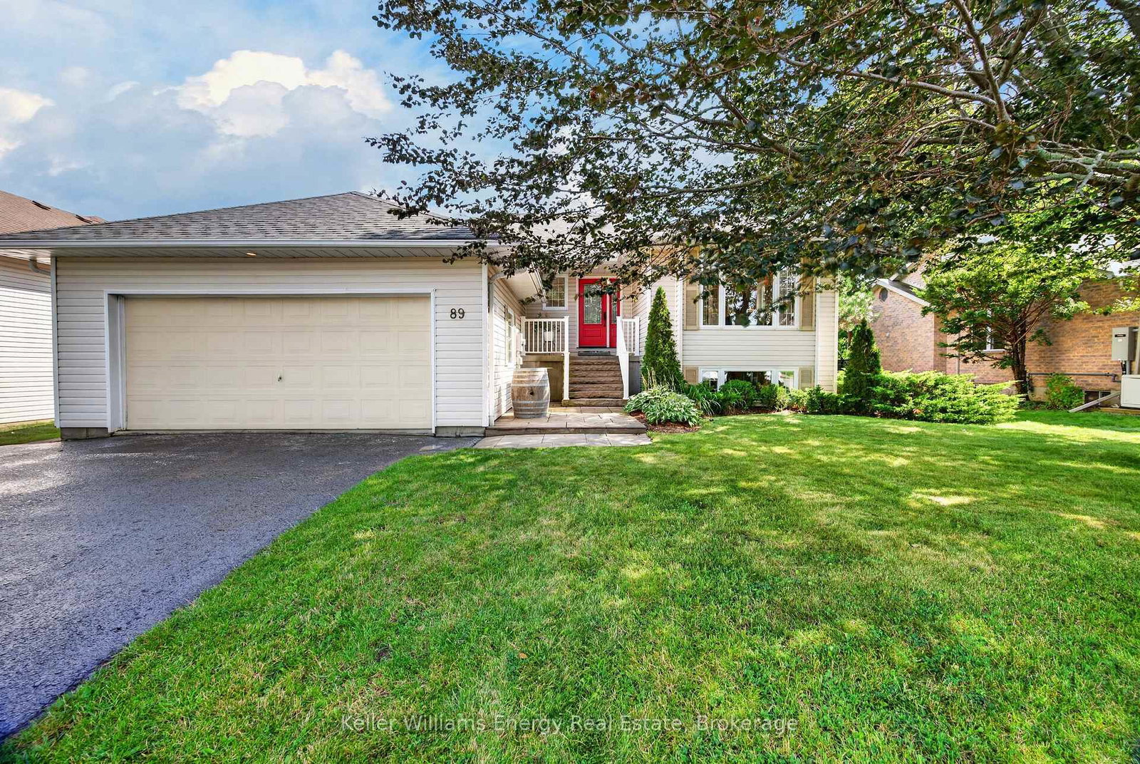 89-westwind-crescent-prince-edward-county-ontario-x13727354
