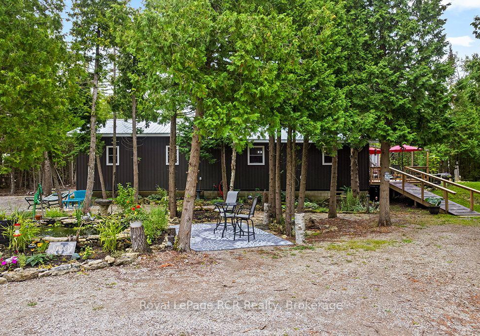 269-lindsay-road-20-northern-bruce-peninsula-ontario-x13727418