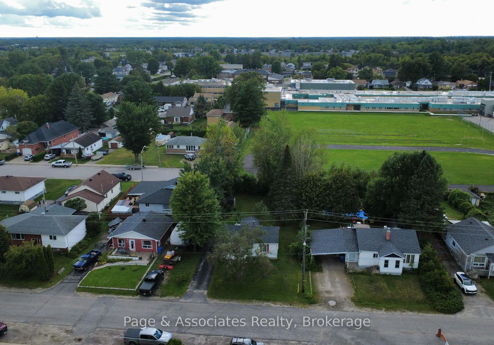 95-nipissing-street-west-nipissing-ontario-x13727420