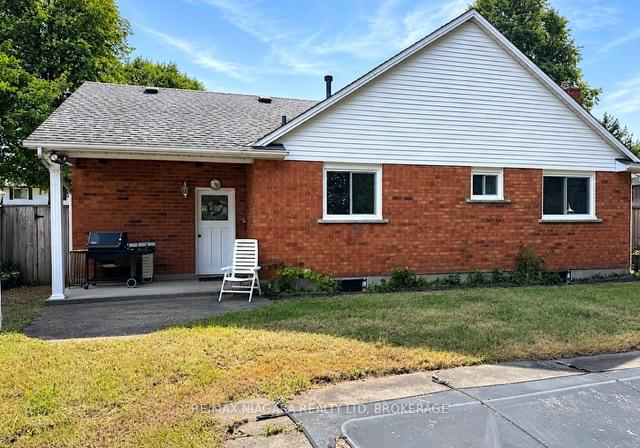 2781-mercury-avenue-niagara-falls-ontario-x13727470