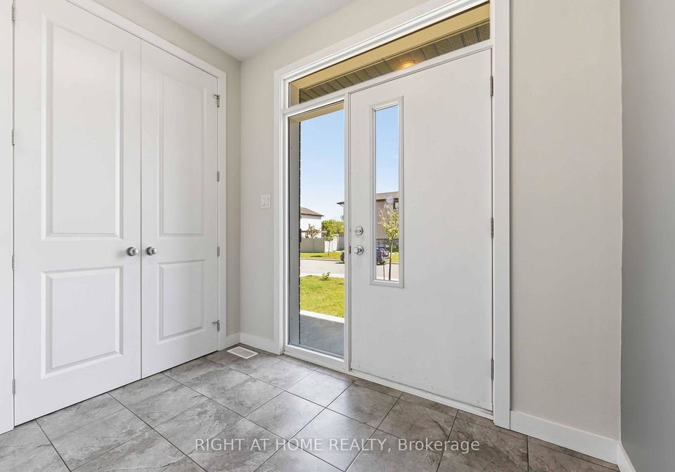 730-kirkham-crescent-ottawa-ontario-x13727522