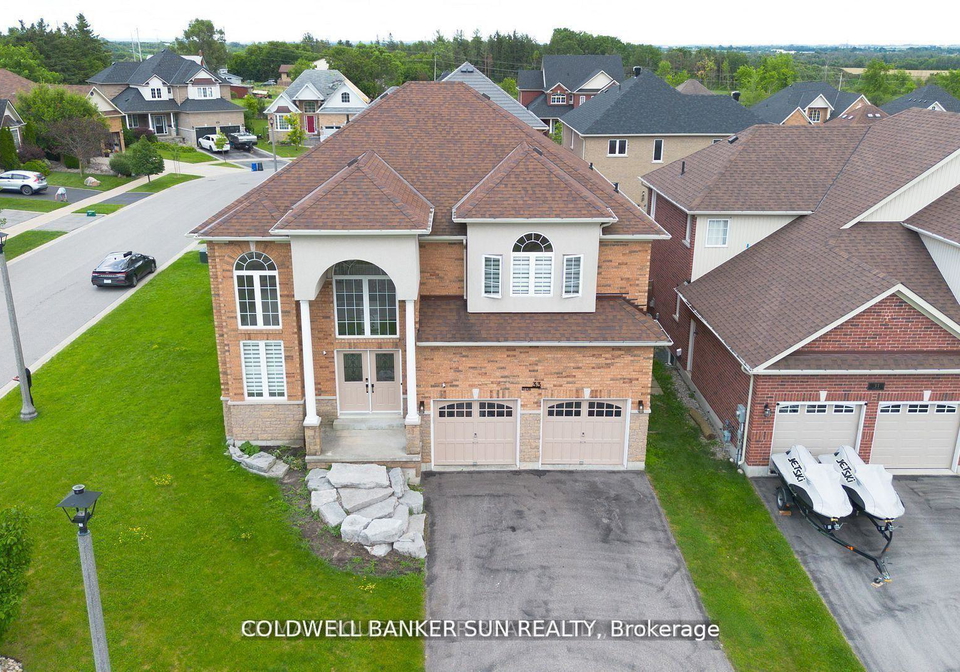 33-ellis-crescent-kawartha-lakes-ontario-x13727590