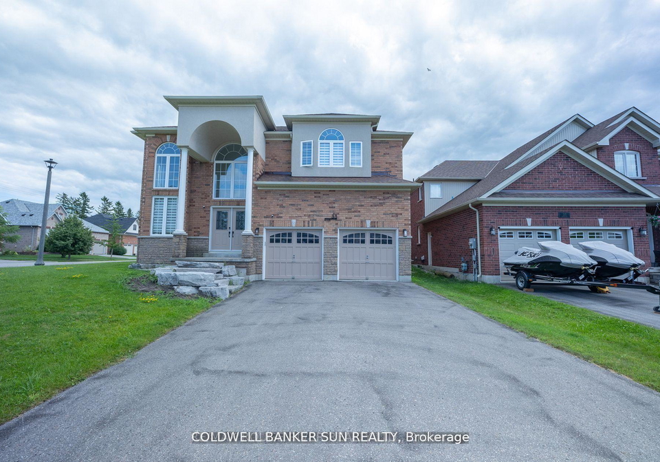 33-ellis-crescent-kawartha-lakes-ontario-x13727590