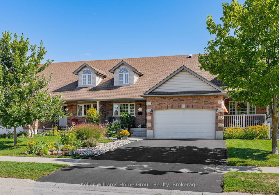 111-halls-drive-centre-wellington-ontario-x13727606