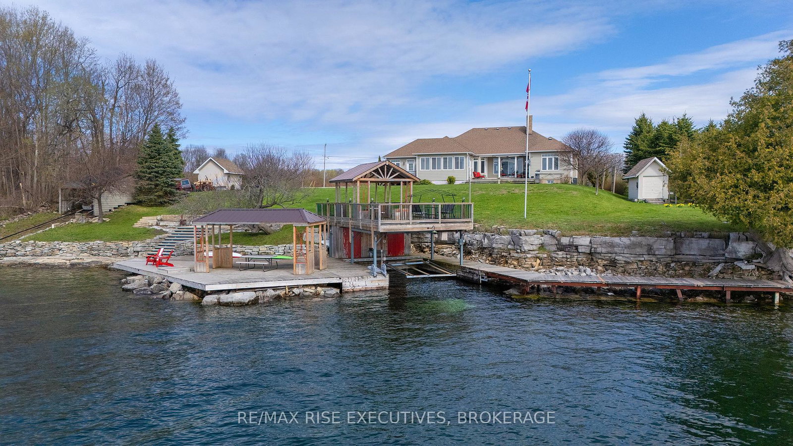 255-good-friend-drive-frontenac-islands-ontario-x13727608