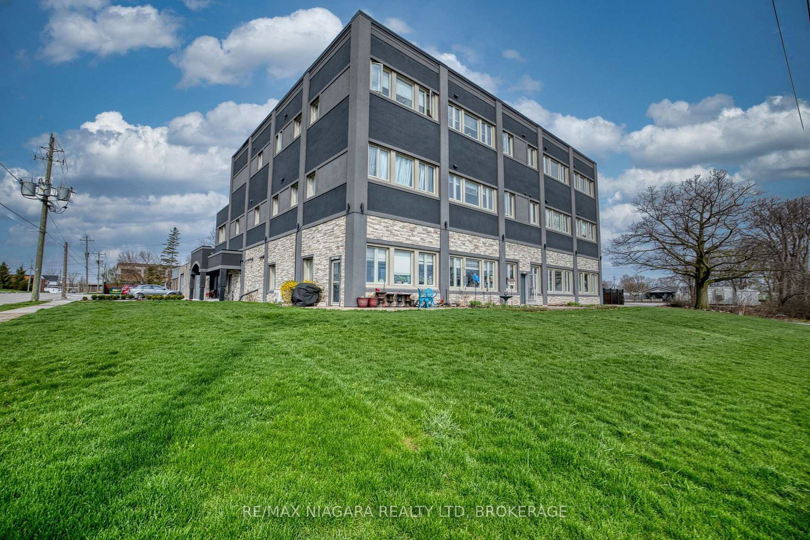 2-lewis-street-fort-erie-ontario-x13727660