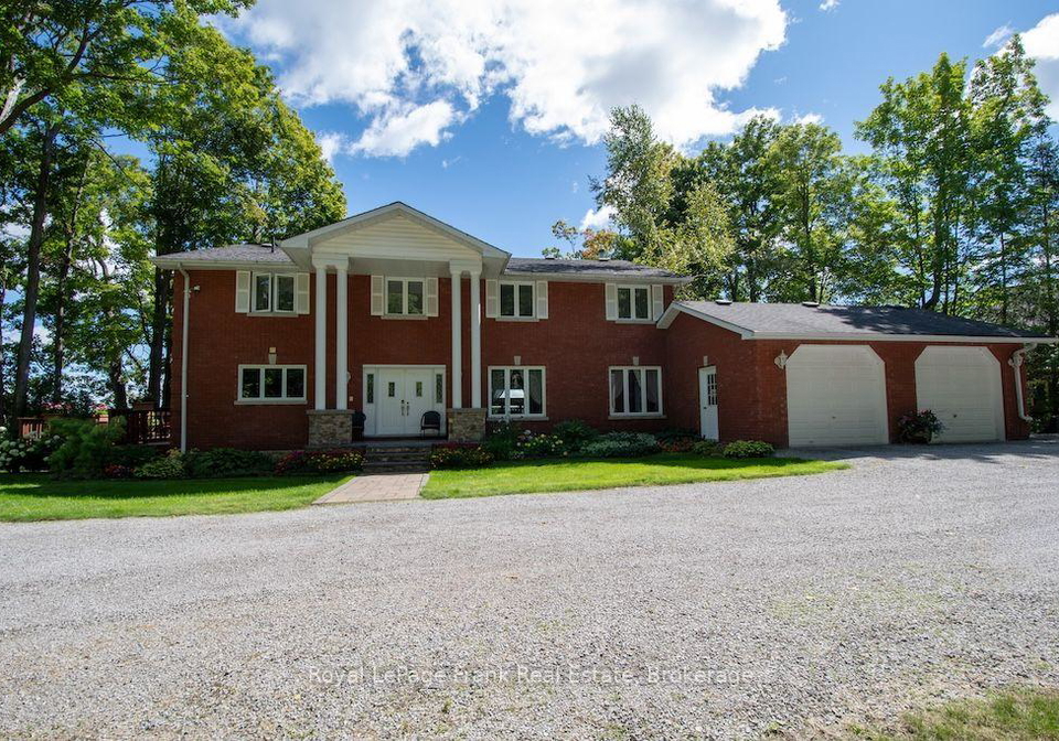 133-fire-route-37-trent-lakes-ontario-x13727686