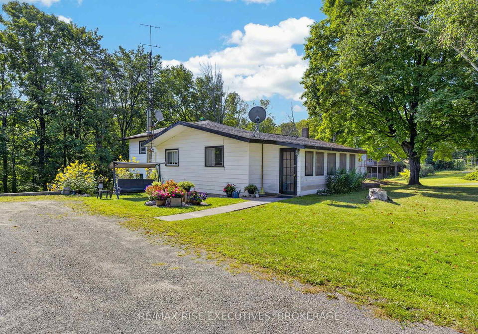 6900-perth-road-south-frontenac-ontario-x13727706