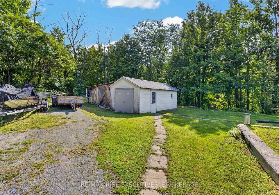 6900-perth-road-south-frontenac-ontario-x13727706