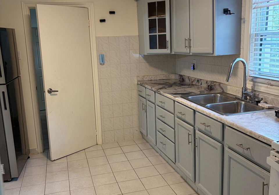 42-north-street-st-catharines-ontario-x13727952