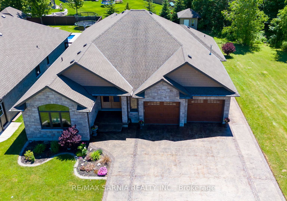 3849-ferne-avenue-plympton-wyoming-ontario-x13728122