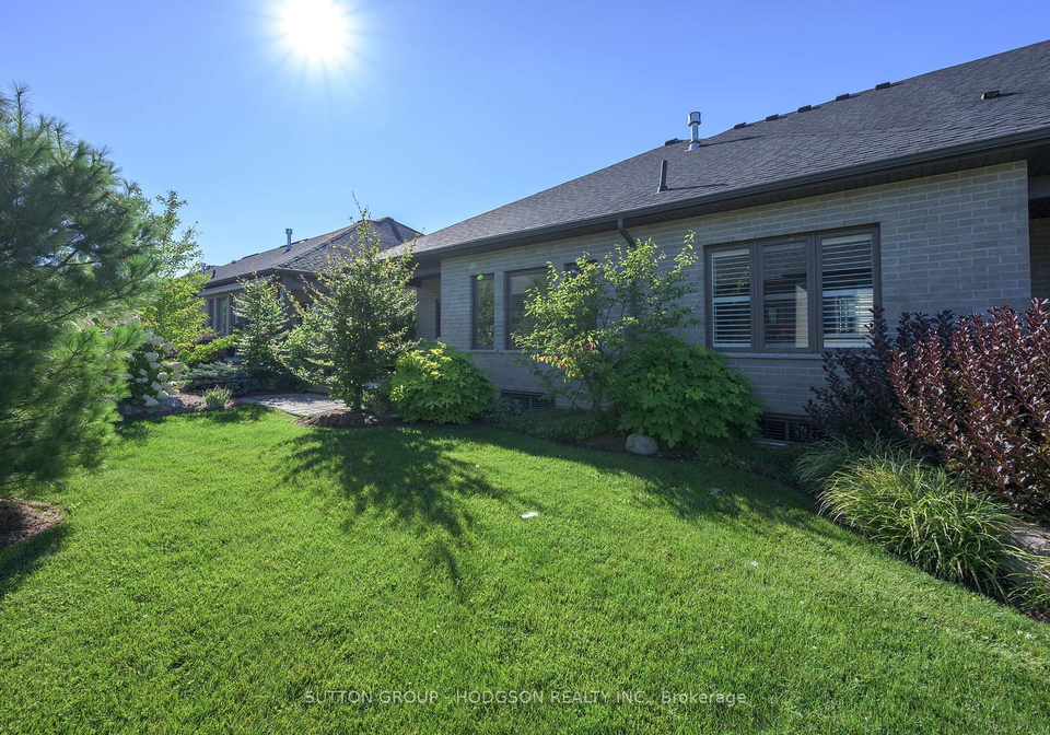 1593-ed-ervasti-crescent-london-south-ontario-x13728258