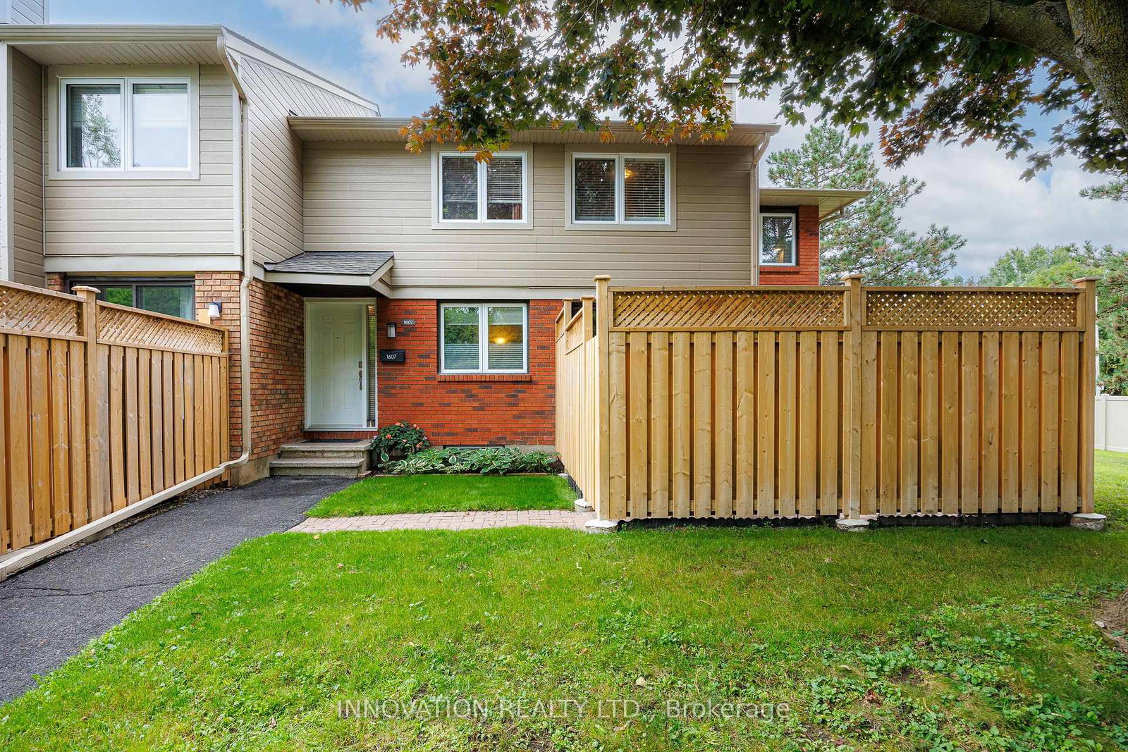 1607-sommet-place-ottawa-ontario-x13728364