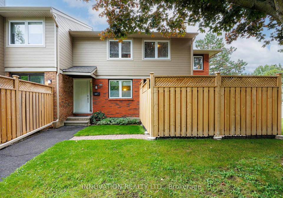 1607-sommet-place-ottawa-ontario-x13728364
