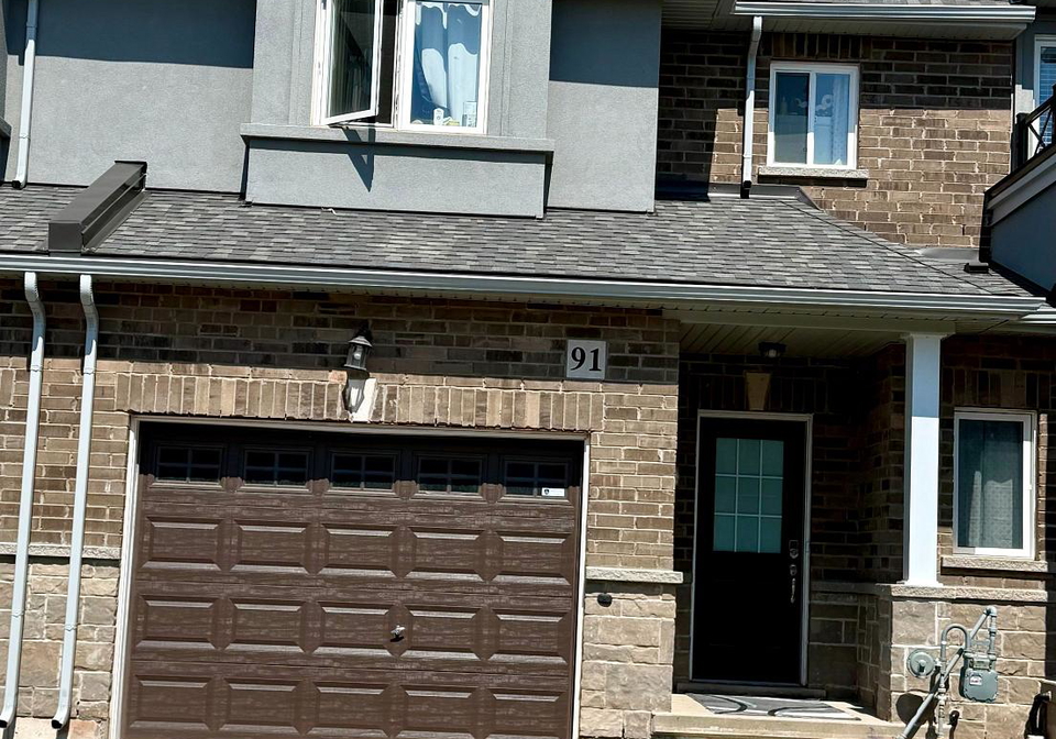 91-pinot-crescent-hamilton-ontario-x13728366