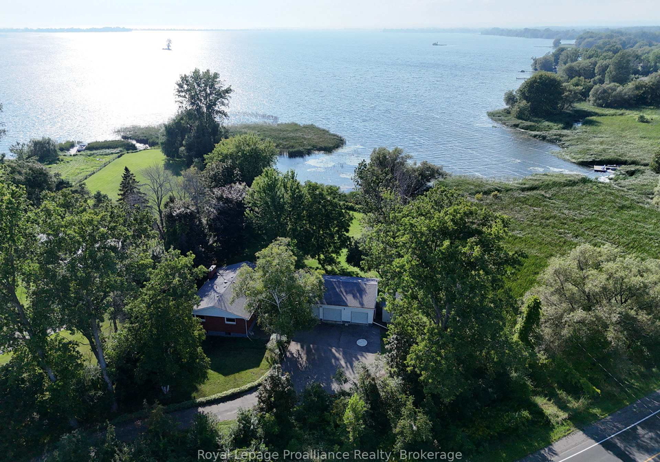 311e-county-road-29-prince-edward-county-ontario-x13728772