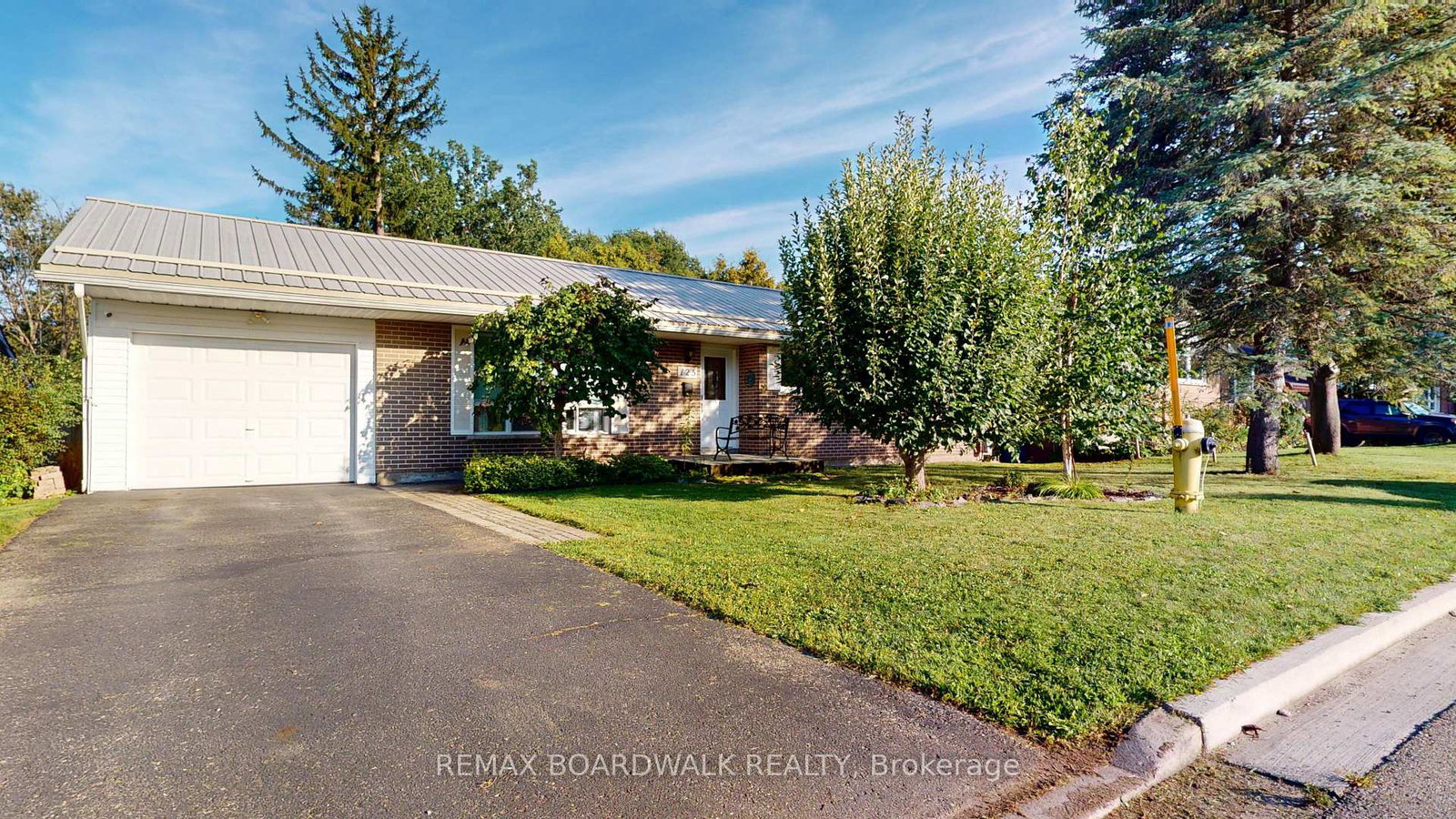 125-front-avenue-w-brockville-ontario-x13728876