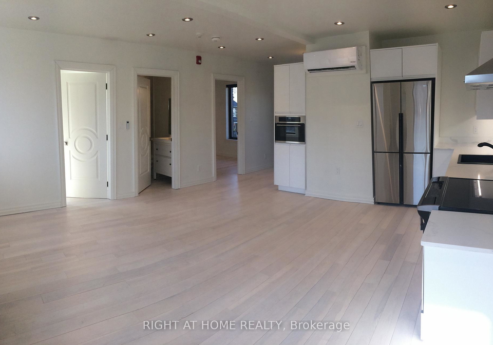 843-main-street-e-hamilton-ontario-x13729240