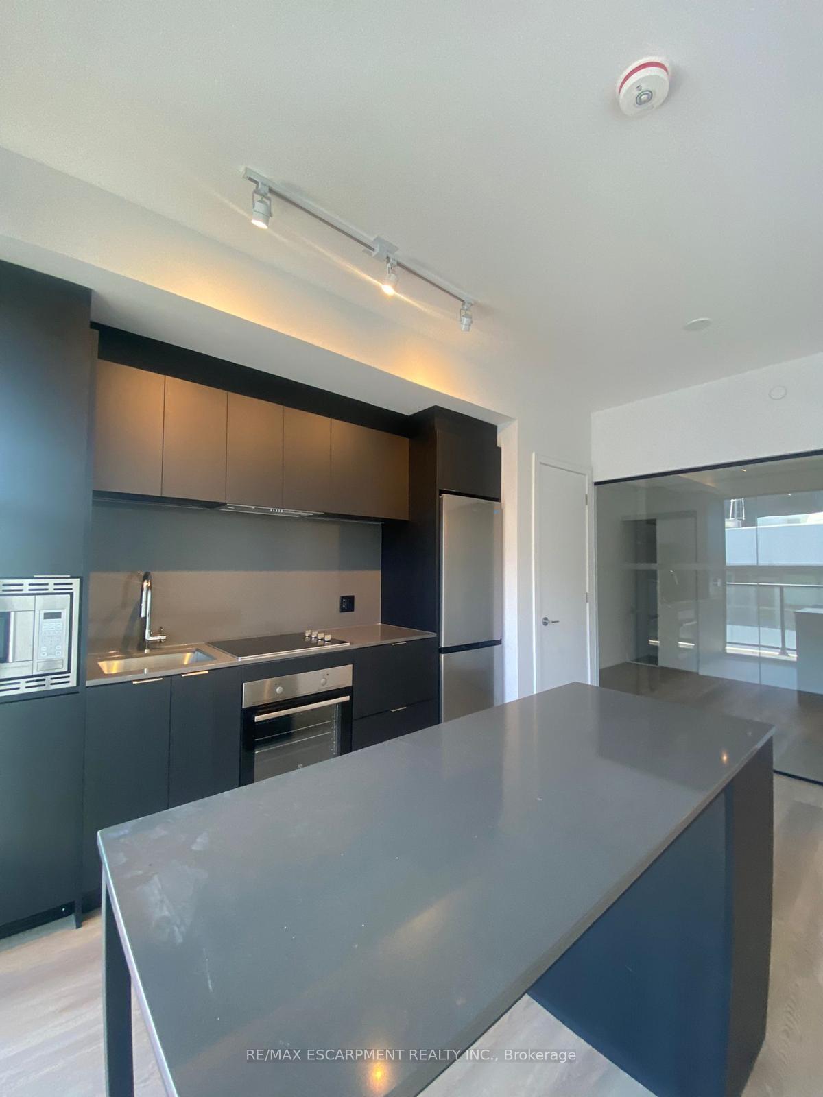 1-jarvis-street-e-hamilton-ontario-x13729312