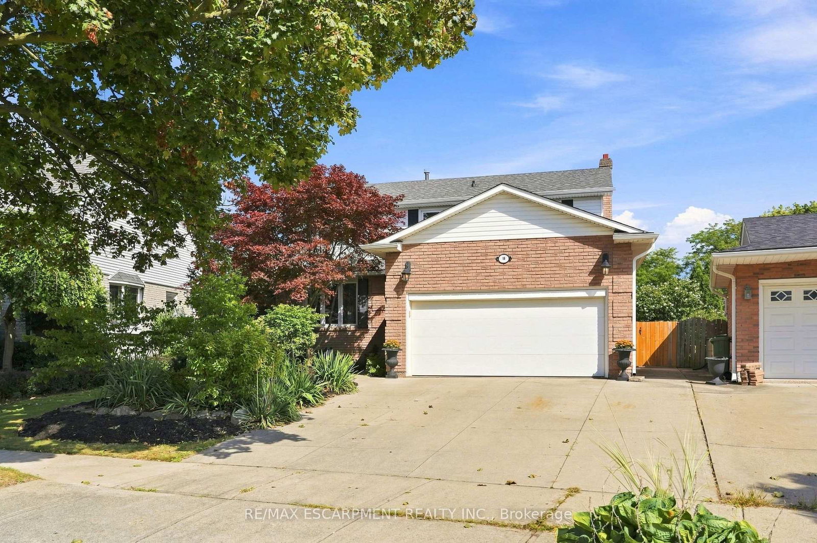 10-acacia-street-hamilton-ontario-x13729348