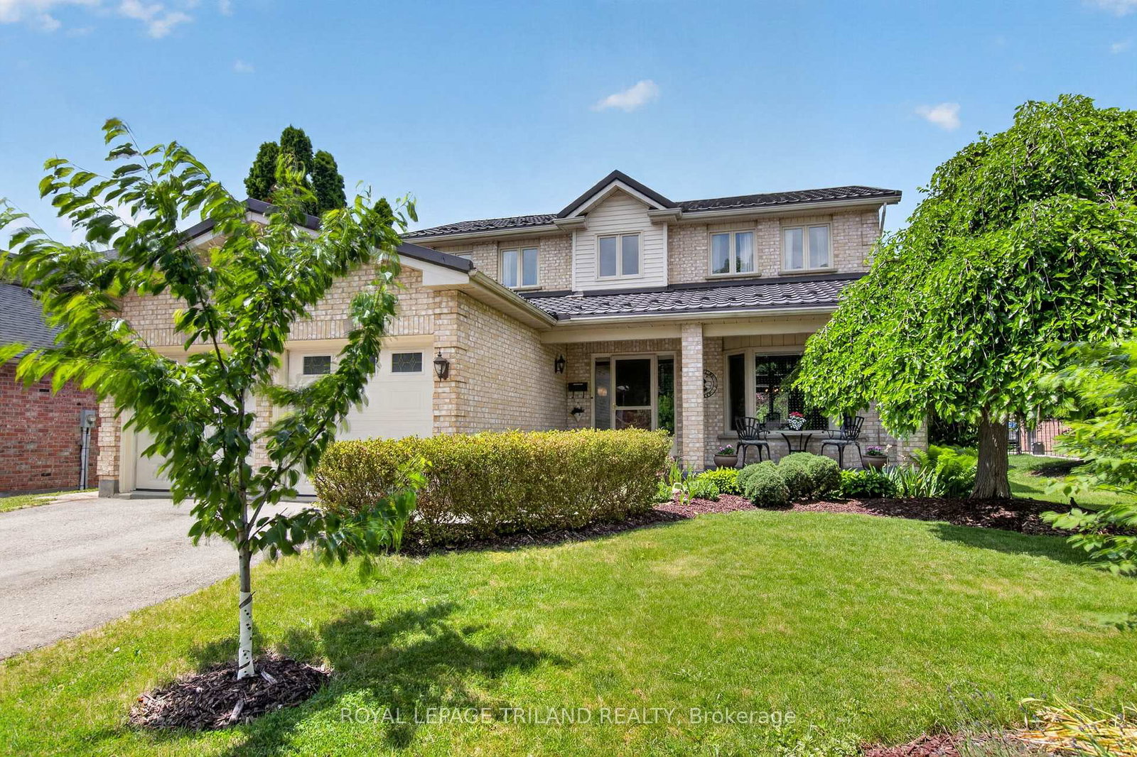 46-garden-walk-london-south-ontario-x13729446