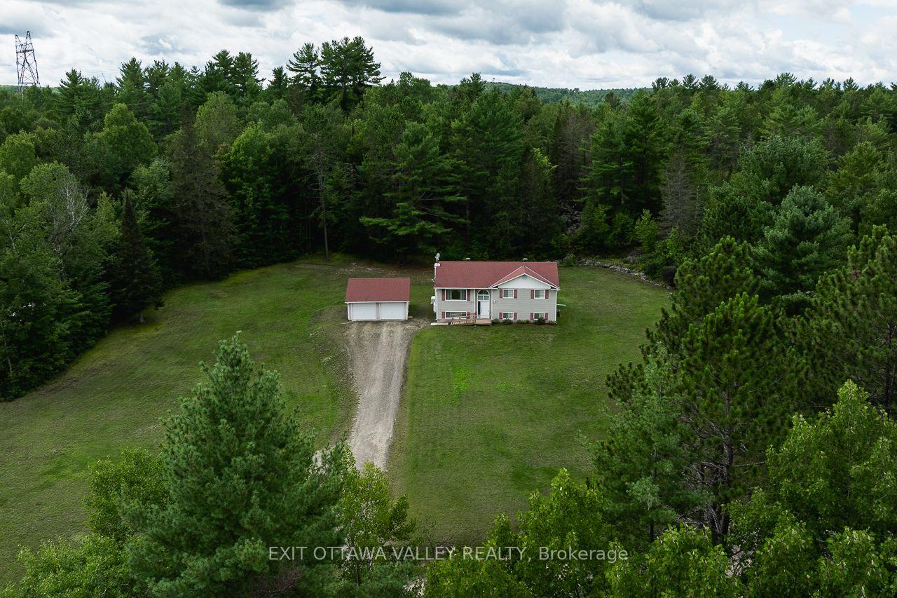 64-mackey-creek-road-head-clara-and-maria-head-clara-and-maria-ontario-x13729470